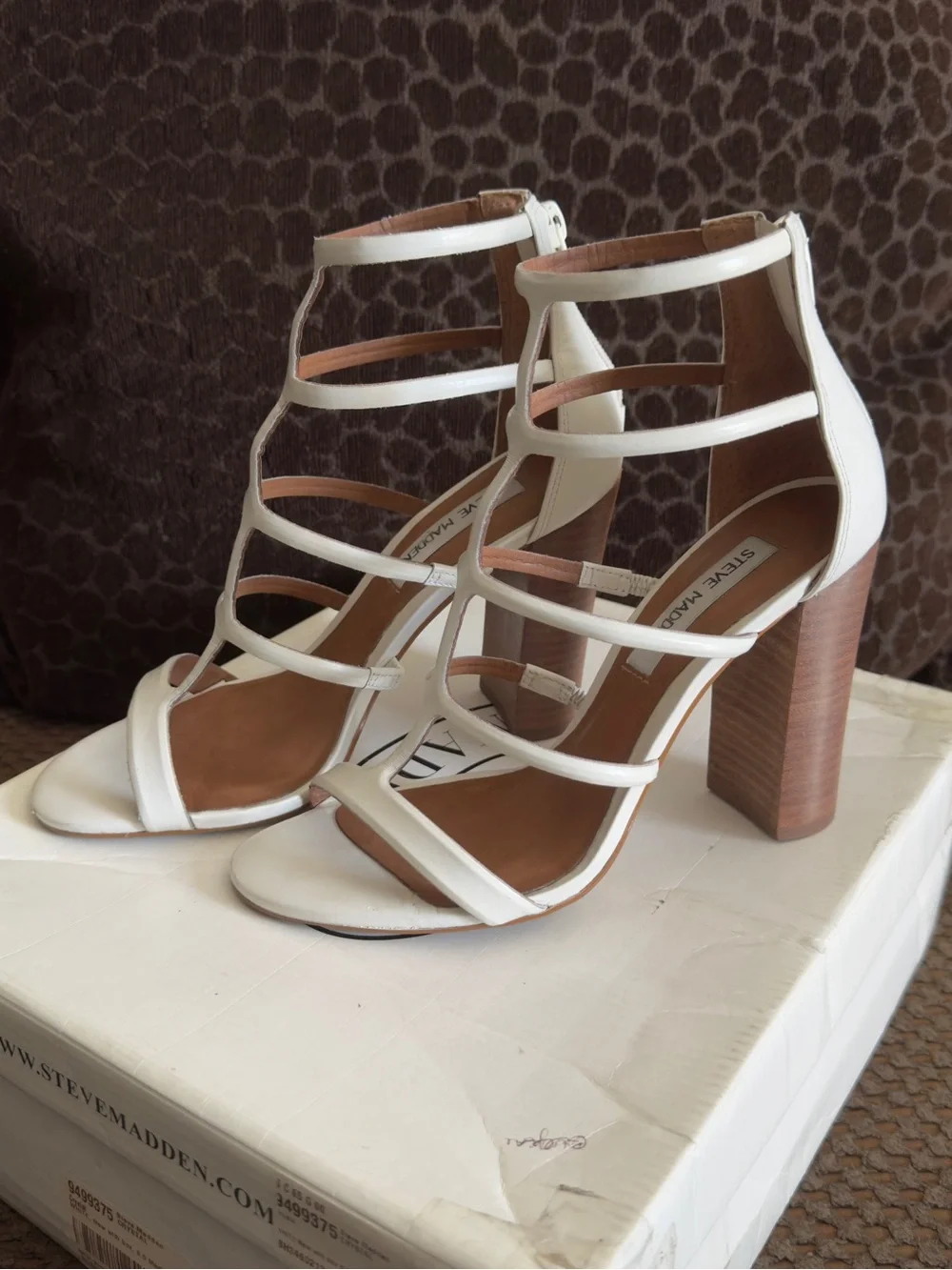 Steve Madden Crystal Leather Sandals - Picture 3 of 8